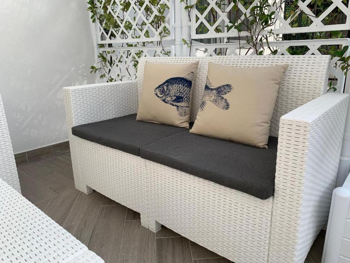 Villa Spring Apartments メタ エクステリア 写真